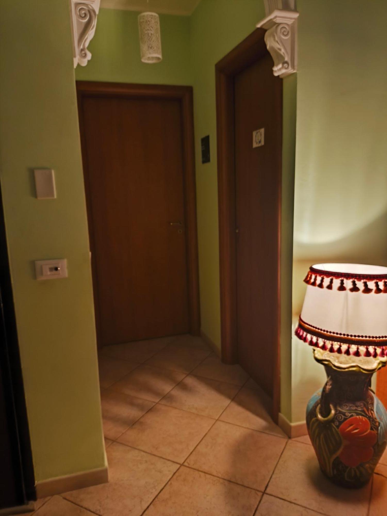 Rainbow Apartment Scordia Exterior photo